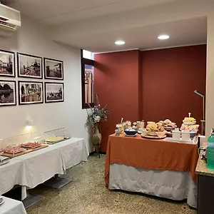 Tecla Hotel Lazise